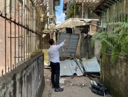 Dua Ruko Ambruk di Pontianak Diduga Akibat Pencurian Material, Wali Kota Edi Kamtono Turun ke Lokasi