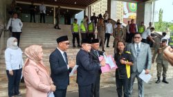 Penyerahan berkas tuntutan aksi ke DPRD Sumsel (Dok Ist)