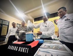 Ditreskrimsus Polda Kalbar Ungkap Tambang Emas Ilegal di Sungai Kapuas Sanggau, Satu Tersangka Diamankan