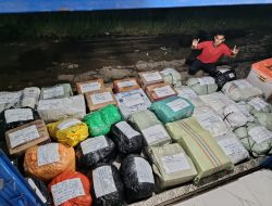 Masyarakat Sekadau Kirim Bantuan untuk Korban Bencana di Aceh, Sumatera, dan Padang