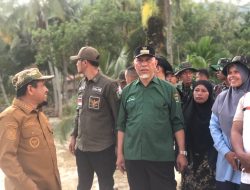 Gubernur Sumbar Tinjau Korban Bencana di Junjung Sirih, Serahkan Bantuan Senilai Rp68 Juta