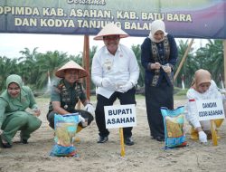 Forkopimda Asahan Bersatu Dukung Gerakan Tanam Padi Gogo Kodim 0208/Asahan