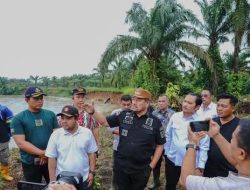 Bupati Batu Bara Tinjau Sungai Alami Erosi