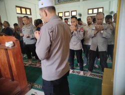 Polres Singkawang Gelar Shalat Ghaib dan Doa Bersama,Tarjadinya Bencana Alam di Aceh, Sumut, Sumbar, dan Jatim