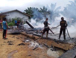 Mess Karyawan PT. Surya Agro Palma di kecamatan Toba Terbakar