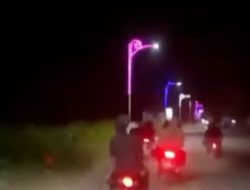 Diduga Hendak Tawuran, Sekelompok Remaja Bersenjata Tajam Resahkan Warga di JSSB Sambas