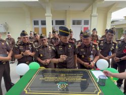 Kajati Kalbar Kunjungi Kejari Mempawah, Resmikan Gedung Pidum dan Evaluasi Kinerja Jajaran