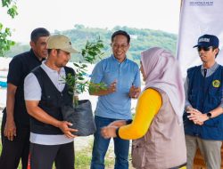 Sekda Lombok Timur Apresiasi Pengabdian UNRAM di Desa Ekas Buana ‎