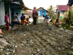 Bantuan Bakhtiar Ahmad Sibarani Dorong Pemulihan Pascabanjir di Pasar Terandam Bopet