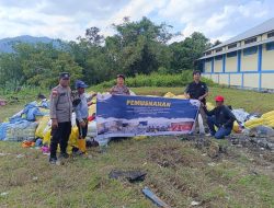 Bea Cukai Kalbagbar Musnahkan 1.000 Bale Pakaian Bekas Ilegal di Entikong, Polsek Lakukan Pengamanan