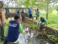 Bapas Kelas II Sambas Gelar Aksi Sosial Klien Pemasyarakatan Peduli di Taman Lunggi
