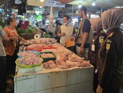 Bulog Singkawang Sidak Pasar Beringin, Pastikan Harga Sembako Stabil Jelang Ramadhan dan Cap Go Meh