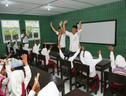 Resmikan Lima Ruang Kelas Baru SDN 2 Gunung Malang dari Donasi Happy Hearts