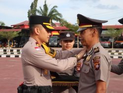 Upacara Korps Raport Kenaikan Pangkat Pengabdian di Polres Sanggau Berlangsung Khidmat
