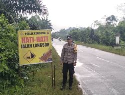 Polsek Kembayan Pasang Banner Imbauan Batingsor, Tingkatkan Kewaspadaan Warga Hadapi Cuaca Ekstrem