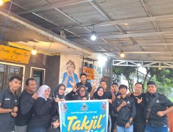 Kedai Bangun Kopi Kisaran Bagikan Takjil Gratis, Berbagi Berkah di Bulan Ramadhan