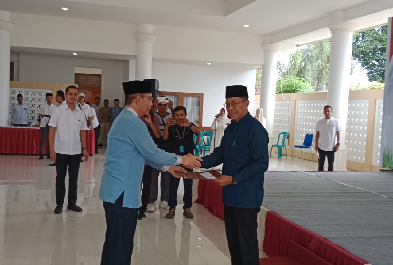 Bupati Lombok Timur Perpanjang Jabatan Sekda Juaini Taofik