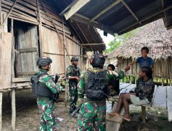 Satgas Yon Parako 466 Pasgat dan Yonif 753 Perkuat Keamanan Sekaligus Tebar Kepedulian di Distrik Aboy