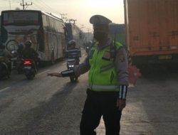Personel Sat Lantas Polres Banyuasin Gelar “Strong Poin Pagi”, Antisipasi Kendaraan Krodit dan Laka Lantas