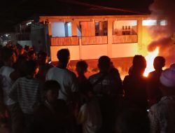 Evakuasi Terduga Curanmor dari Amukan Massa