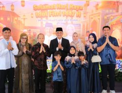 Sekda Sumsel Edward Candra ,Gelar Open House Idul Fitri, Pererat Silaturahmi dengan Masyarakat
