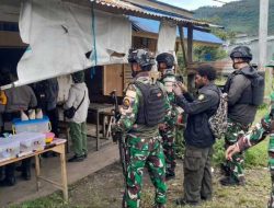 Sisir Kios di Oksibil, Satgas Yon Parako 466 Pasgat dan Tim Gabungan Gelar Razia Pekat di Pegunungan Bintang