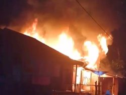 Dua Rumah Warga di Ella Hulu Melawi Terbakar