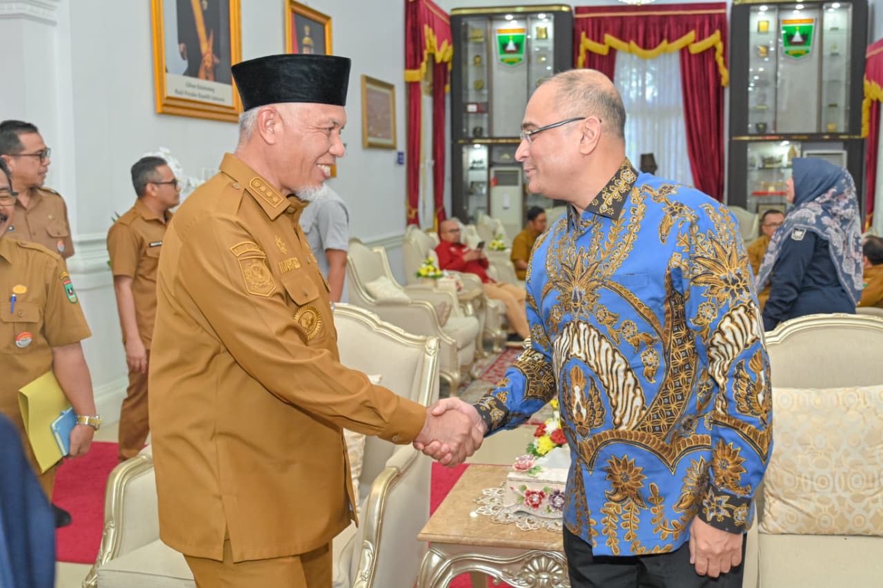 Mahyeldi dan Dubes India Bahas Hilirisasi Gambir hingga Kerja Sama Pendidikan