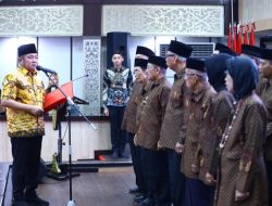Gubernur Herman Deru Kukuhkan Kepengurusan LLI Sumsel, Dorong Peran Aktif Lansia dalam Pembangunan