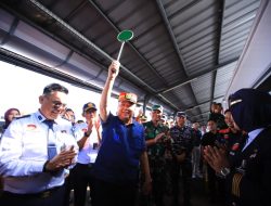 Wagub Cik Ujang Lepas Peserta Mudik Gratis Pemprov Sumsel Lebaran 1447H di Stasiun Kertapati
