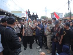Didatangi Warga Demo Jalan Rusak, Bupati Asahan Janji Kawal Perbaikan ke Pemprov Sumut