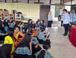 Dinkes Ketapang Turun ke Sekolah, Pelajar SMPN 1 Sandai Dibekali Bahaya Narkoba
