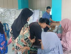 Respons Sorotan di Media Sosial, Lurah Tuan Kentang Tegaskan Penyaluran Bantuan Beras Berjalan Tertib
