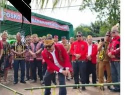 Bupati Sanggau Buka Gawai Nosu Minu Podi dan Kukuhkan Pengurus DAD Kecamatan Bonti Periode 2026–2031