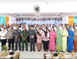 Pengurus Lembaga di Kecamatan Diminta Menjadi Perekat Seluruh Suku dan Agama di Ketapang